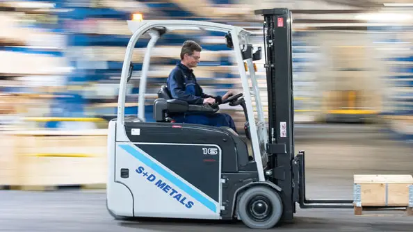 kopfbilder-ueber-uns